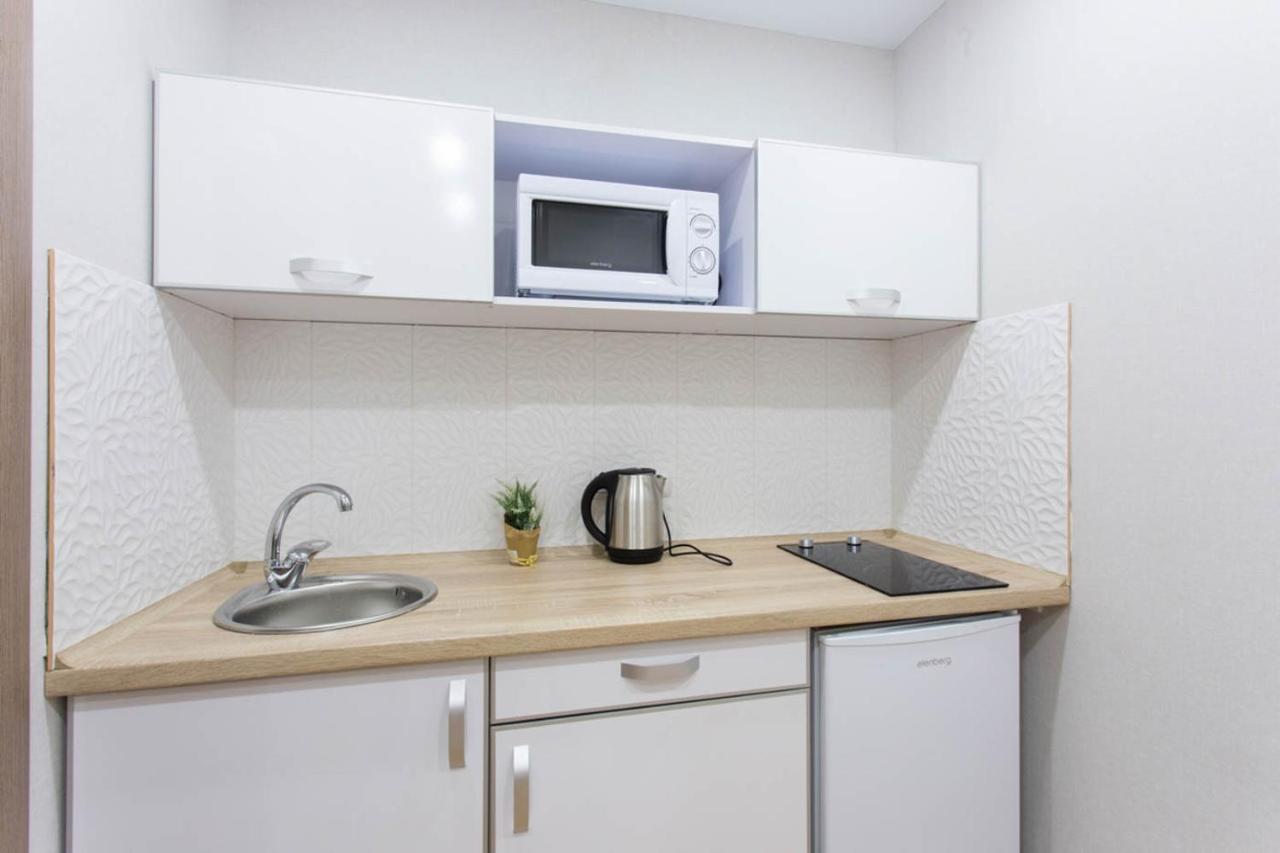 Apartment In The City Center - Gimnasiyna Naberezhna 24A-1 Kharkiv Exterior photo