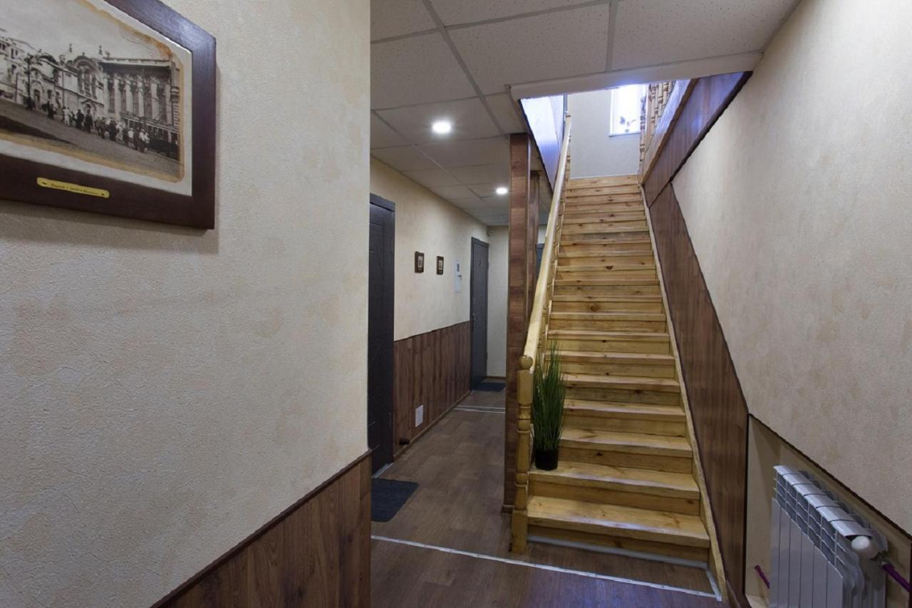 Apartment In The City Center - Gimnasiyna Naberezhna 24A-1 Kharkiv Exterior photo